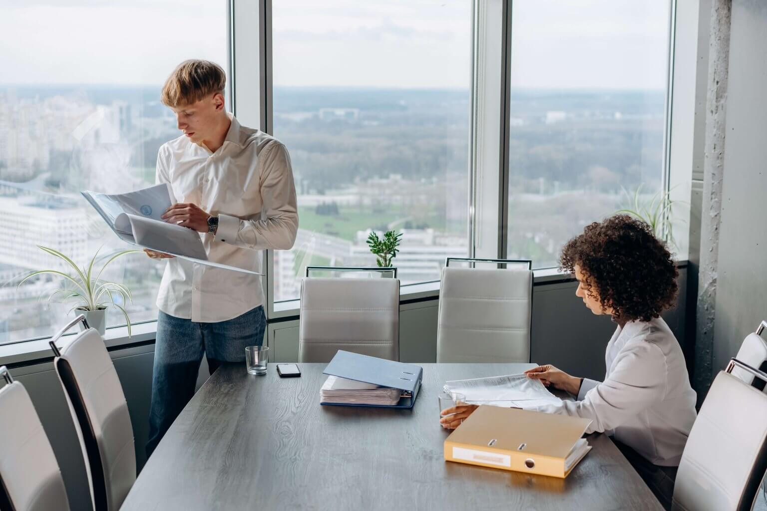 Choose Your Winner: ClickUp vs Monday for Project Management