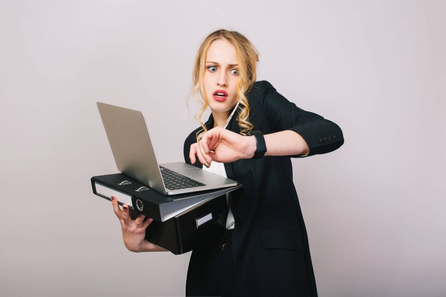Beyond Deadlines: The Art of Project Management with Time Tracking